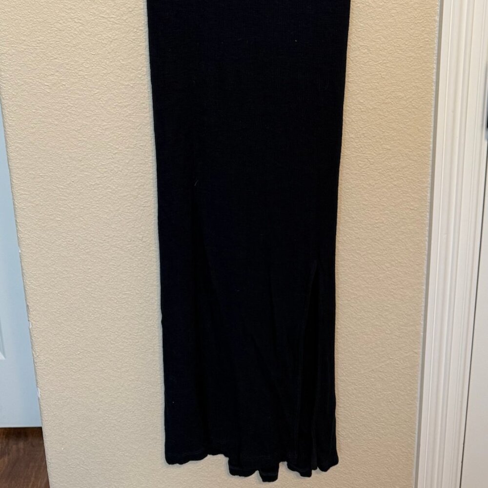 Monrow Fitted Layering Dress - Picture 2 of 5